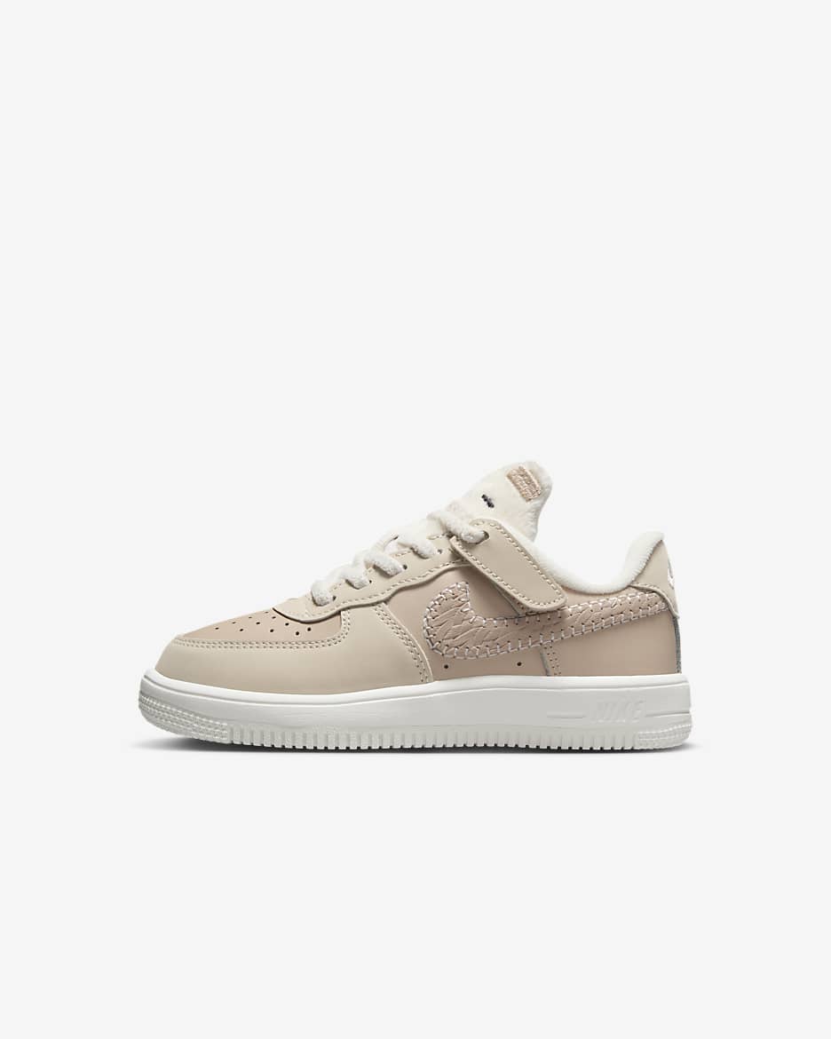 Nike Force 1 Low SE EasyOn Little Kids Shoes